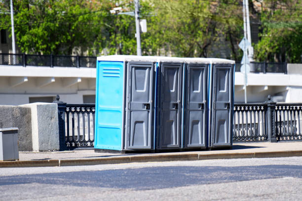 Best Porta potty delivery and setup  in Tonawanda, NY